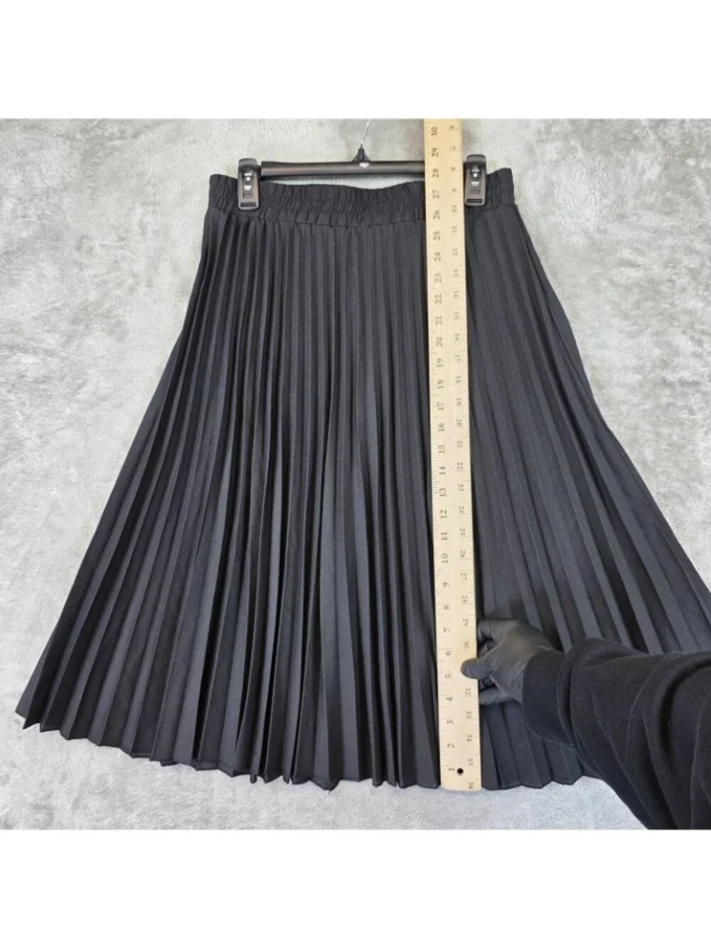 T Tahari Skirt Womens M Black Pleated Midi Elastic Waist Pull On Work Office - Picture 7 of 8